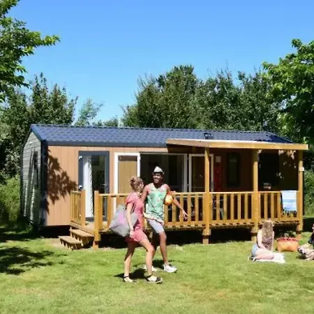Mobilhome 5 Etoiles - Piscine - Eebdbf Campsite Saint-Julien-des-Landes