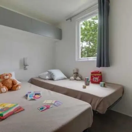 Campsite Mobilhome 5 Etoiles - Piscine - Eebdbf Saint-Julien-des-Landes